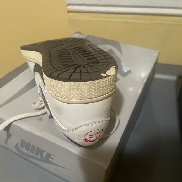 Used - Picture 4 of 5